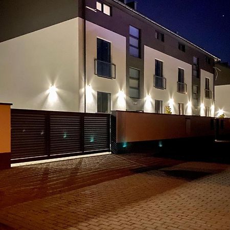 Квартира Подобово Uzhhorod Ngoại thất bức ảnh
