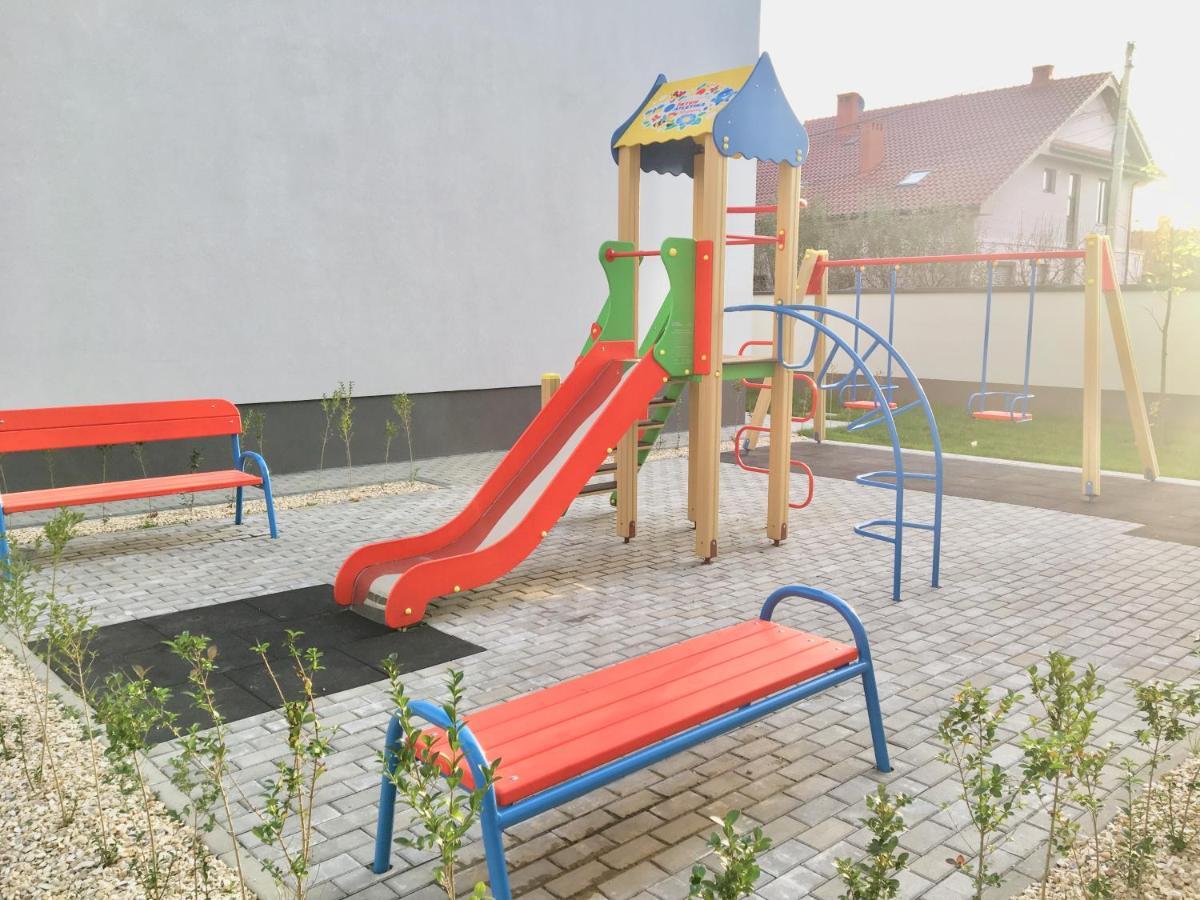 Квартира Подобово Uzhhorod Ngoại thất bức ảnh